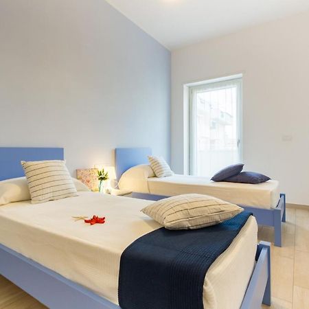 Blu 2P - Palazzina Laura Myho Casa Διαμέρισμα Tortoreto Εξωτερικό φωτογραφία