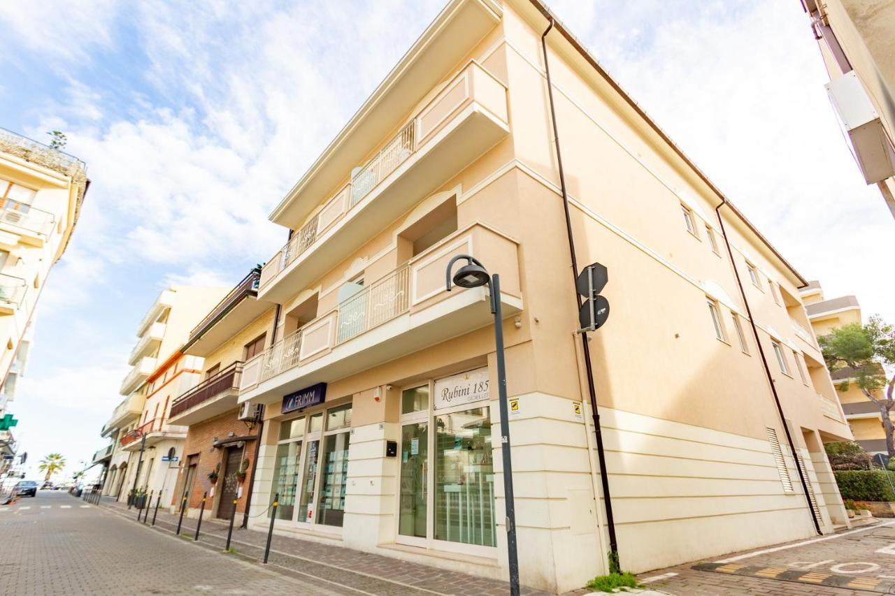 Blu 2P - Palazzina Laura Myho Casa Διαμέρισμα Tortoreto Εξωτερικό φωτογραφία